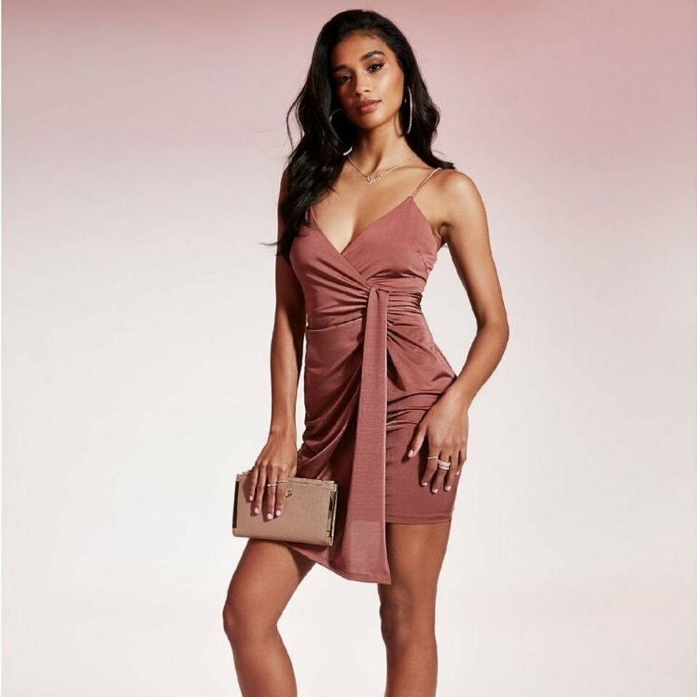 G BY GUESS RAYVN RUCHED-FRONT DRESS - L
